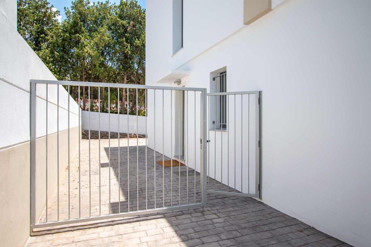 Capistrano Garden, Piscina Privada Y Vistas Al Mar Villa Нерха Екстериор снимка